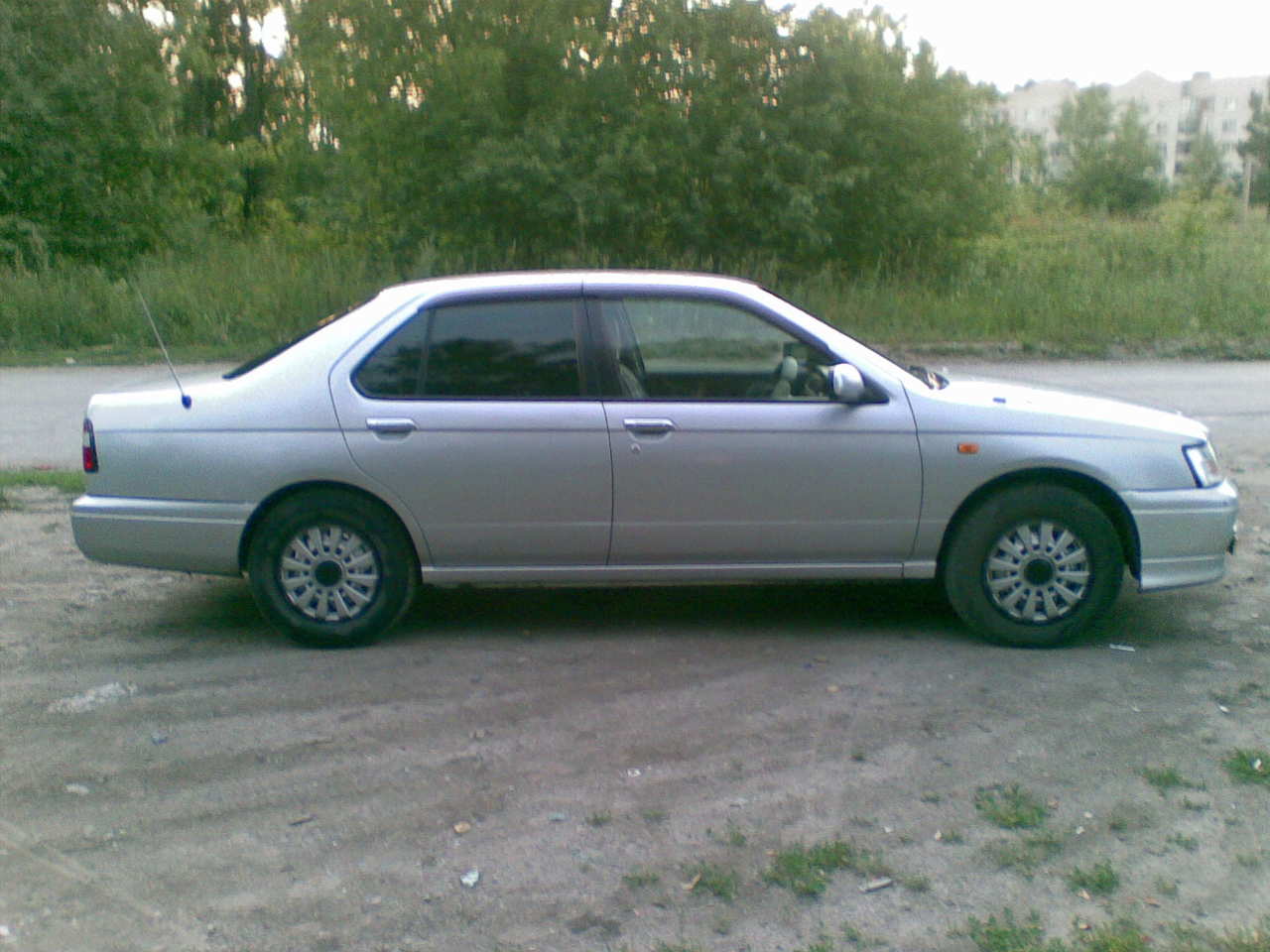 Nissan bluebird 2000 #9