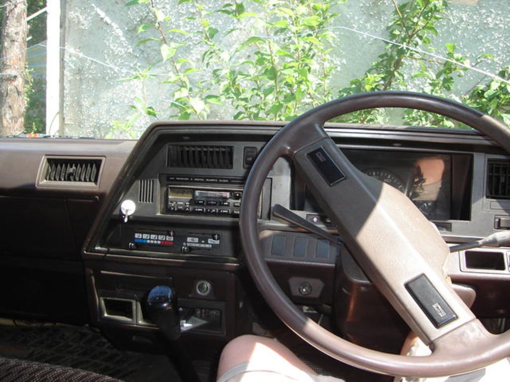 1991 Nissan Caravan