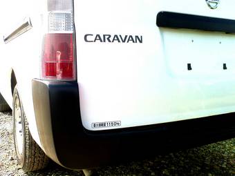 2002 Nissan Caravan Pictures