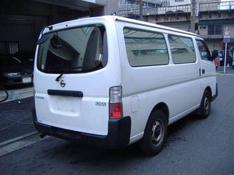 2005 Nissan Caravan Pictures
