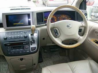 2004 Nissan Elgrand Pictures