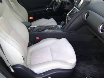 2009 Nissan GT-R Images