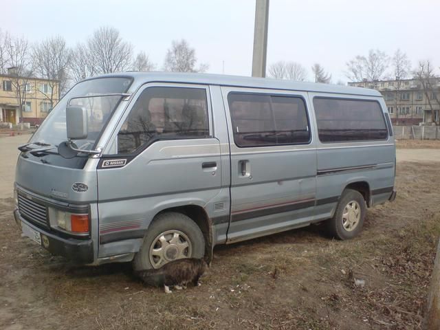 nissan homy 1989