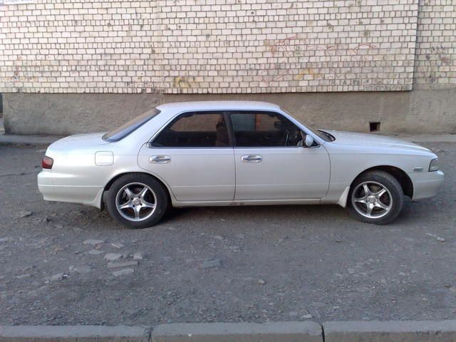 nissan laurel 1996 2.0