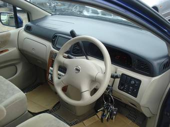 2003 Nissan Liberty Images