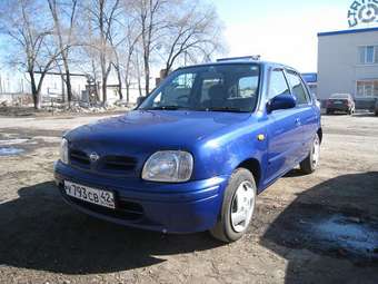 2001 Nissan March Images