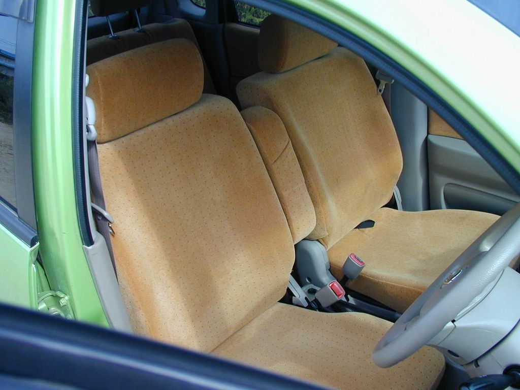2003 Nissan Moco