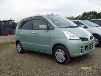2005 Nissan Moco Pictures