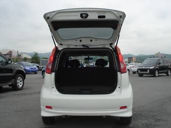 2011 Nissan Note Pictures