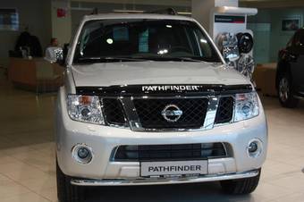 2011 Nissan Pathfinder Pictures