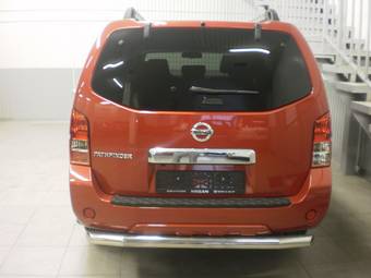 2011 Nissan Pathfinder Images