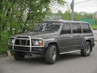 1993 Nissan Patrol Pictures