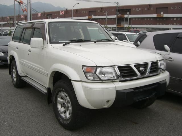 1998 Nissan Patrol Pictures