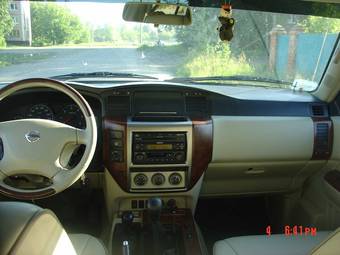 2005 Nissan Patrol Photos