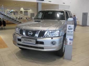 2009 Nissan Patrol Pictures