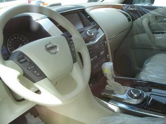 2010 Nissan Patrol Photos