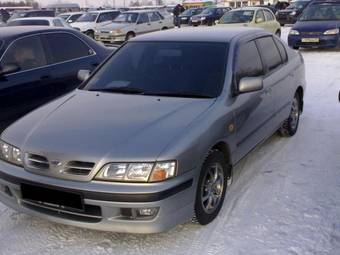 2000 Nissan Primera Photos