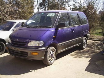 Nissan serena 1998