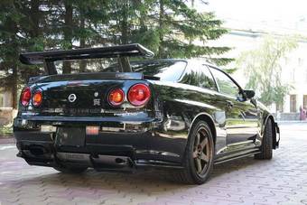 2002 Nissan Skyline GT-R Pictures