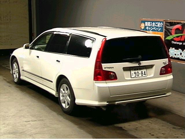 2002 Nissan Stagea Pics