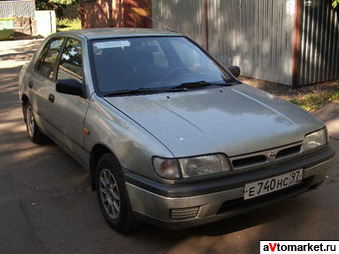 1991 Nissan Sunny Pictures
