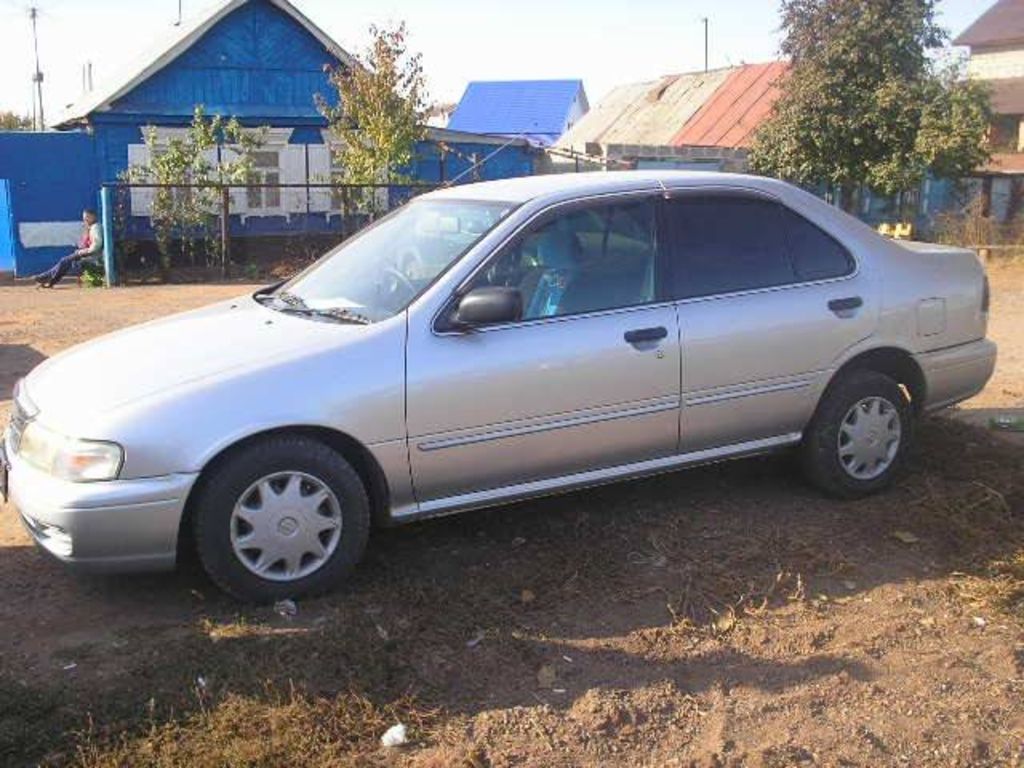 Nissan sunny 1998 pictures