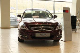2012 Nissan Teana Photos