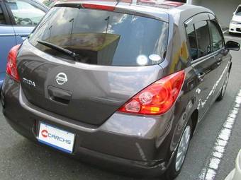 2007 Nissan Tiida Pictures