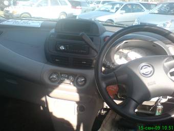 2000 Nissan Tino For Sale
