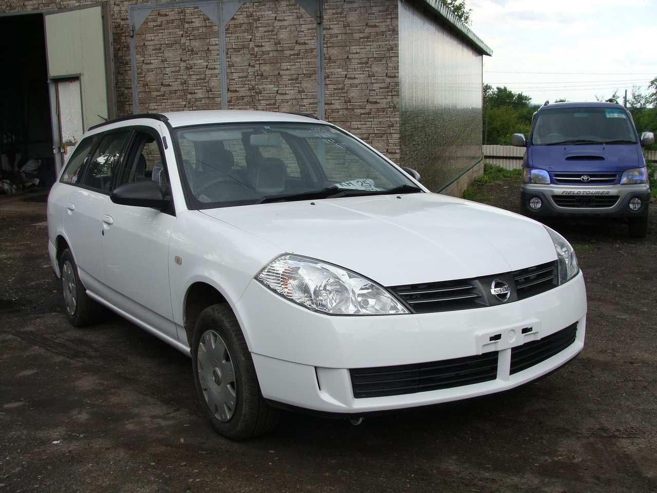 2003 Nissan wingroad review