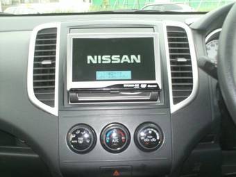 2005 Nissan Wingroad Pics