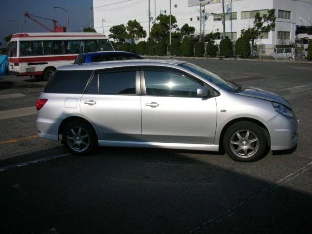 2006 Nissan wingroad reviews