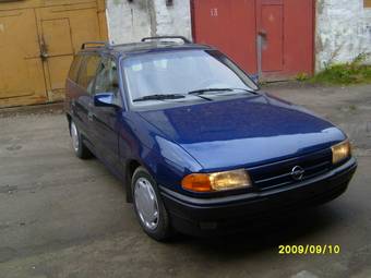 1992 Opel Astra Pictures
