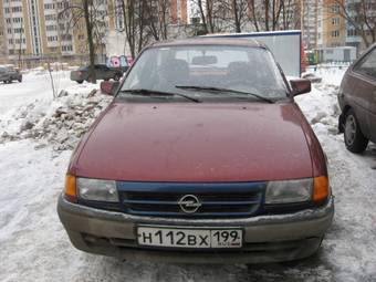 1993 Opel Astra Pictures