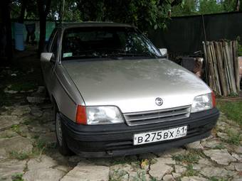 1991 Opel Kadett Photos
