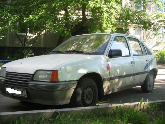 Is this a Interier Yes No More photos of OPEL Kadett E