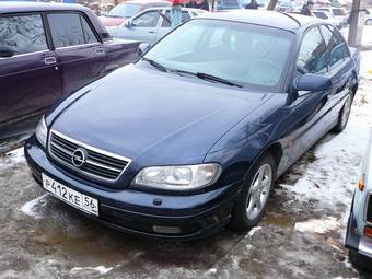 1999 Opel Omega Pictures