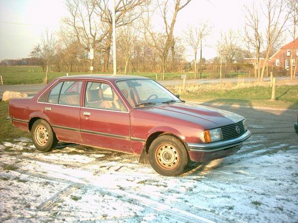 Used 1982 OPEL Rekord Photos