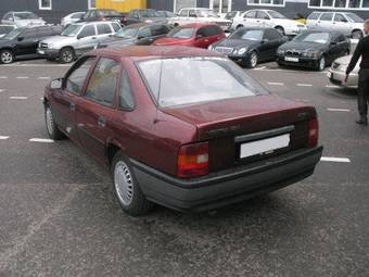 1991 Opel Vectra Images