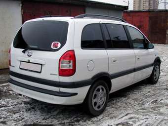2004 Opel Zafira Pictures
