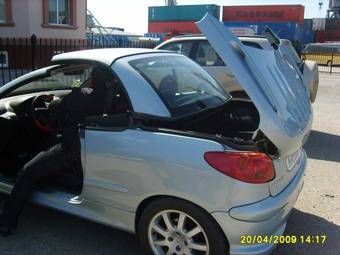 2003 Peugeot 206 Pictures