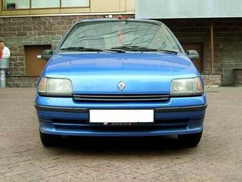 1993 Renault Clio Pictures