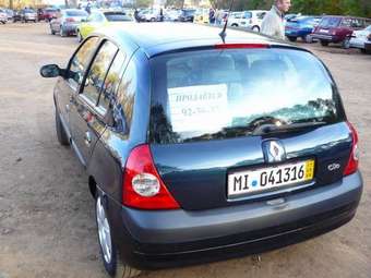 2005 Renault Clio Pictures