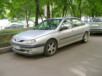 1995 Renault Laguna Photos