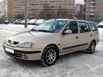 2001 Renault Megane Photos