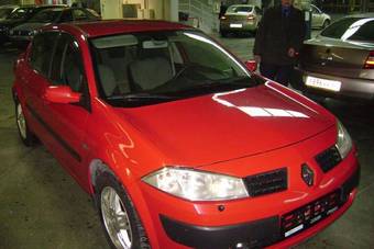 2004 Renault Megane Images