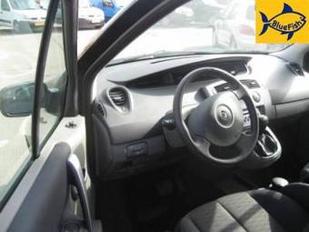 2008 Renault Scenic Pictures