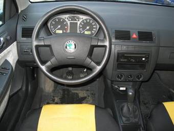 2003 Skoda Fabia Pictures