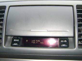 2004 Subaru Legacy Wagon Pictures
