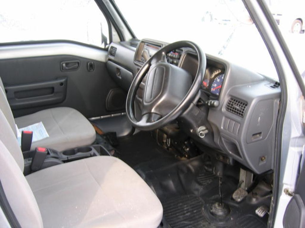 2004 Subaru Sambar